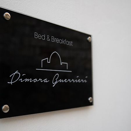 Camera Doppia Letti Singoli Senza Finestra Dimora Guerrieri Apartment Brindisi Bagian luar foto